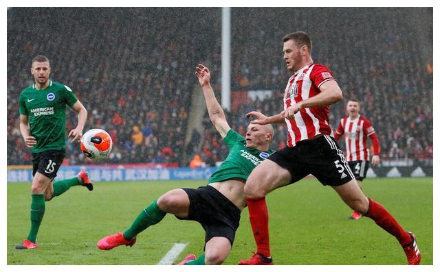 亚冠倒计时；布莱顿赛前外线爆发；细节引发关注；气氛紧张；高层口径保持一致的简单介绍